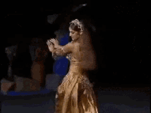 رقص عراقي عراقيات راقصة رقاصات GIF - Iraqi Iraq Dance GIFs