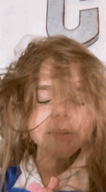 Messy Hair Claire Crosby GIF - Messy Hair Claire Crosby The Crosbys GIFs