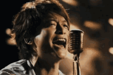 Katori Shingo Smap GIF - Katori Shingo Smap Singing GIFs