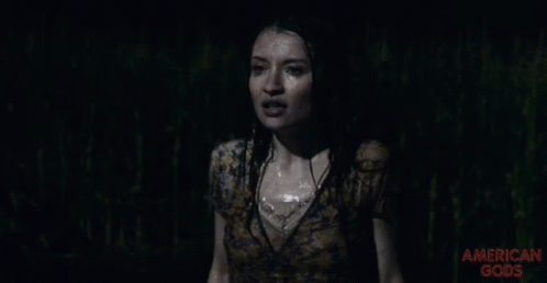 Capitulo 05 - In the middle of summer. - Página 20 Soaking-wet-emily-browning