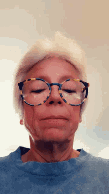 Snapchat Glasses GIF - Snapchat Glasses Old Woman GIFs