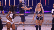 nightmare sisters allie brandi rhodes entrance pose nightmare sisters allie brandi rhodes entrance pose