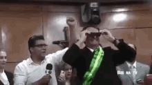 Nando Moura Bolsonaro GIF - Nando Moura Bolsonaro Thumbs Up GIFs