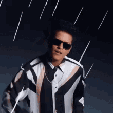 Bruno Mars Whats On Your Mind GIF - Bruno Mars Whats On Your Mind Whats Up GIFs