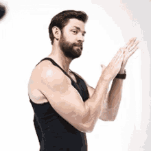 Clap Clapping GIF - Clap Clapping Biceps GIFs