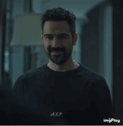 amorxponcho-alfonsoherrera.gif