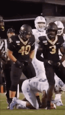 Wake Football Wake Forest GIF - Wake Football Wake Forest Football Players GIFs