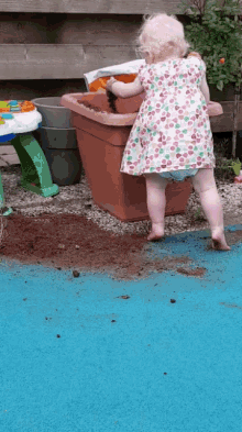 Dirt Farmer GIF - Dirt Farmer Garden GIFs