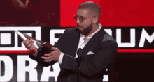 Drake Accepting Reward GIF - Drake Win American Music Awards Live GIFs