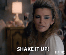 Shake It Up Move It GIF - Shake It Up Move It Make A Difference GIFs