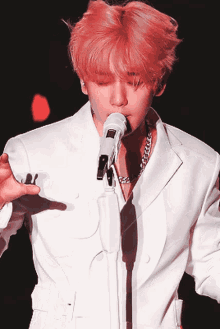 BAEKHYUN Gif