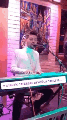 Taner Güner Taner Güner Piyano GIF - Taner Güner Taner Güner Piyano Taner Güner Türkü GIFs