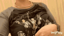 Cass Wars Star Wars Shirt GIF - Cass Wars Star Wars Shirt Lift The Shirt GIFs