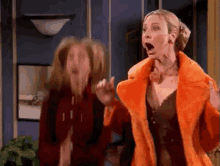 Friends GIF - Friends Excited Phoebe GIFs