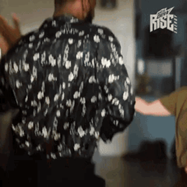 tenor.gif