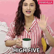 High Five Ragini Khanna GIF - High Five Ragini Khanna Pinkvilla GIFs