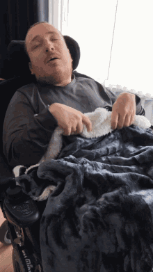Bloke On Wheels Disabled GIF - Bloke On Wheels Disabled Disability GIFs