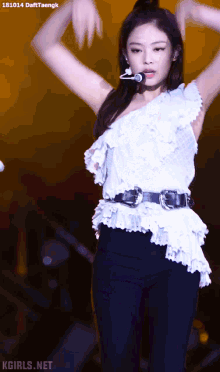 Jennie Kim Dancing GIF - Jennie Kim Dancing - Discover & Share GIFs