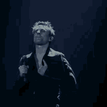 Muse Matt Bellamy GIF - Muse Matt Bellamy Drones World Tour GIFs