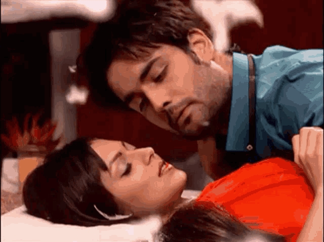 https://c.tenor.com/1vQ3U7jDWX0AAAAd/vishti-rishbala.gif