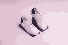 Shoes Pair GIF - Shoes Pair White GIFs
