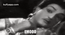 emoo srntr old classic gif