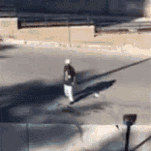 tenor.gif