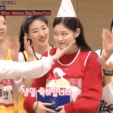 loona hyunjin kim hyunjin dancer vocalist loona hyunjin kim hyunjin dancer vocalist