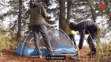 Its Lightweight Keegan Michael Key GIF - Its Lightweight Keegan Michael Key Assembling Tent GIFs