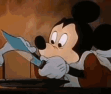 Mickey Mouse Gentle Cut GIF - Mickey Mouse Gentle Cut Meal GIFs