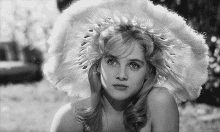 Sue Lyon Lolita GIF - Sue Lyon Lolita Vintage GIFs