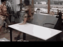 Move Plante Carnivore GIF - Move Plante Carnivore Dinget Dong GIFs