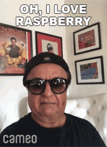 Oh I Love Raspberry Deep Roy GIF - Oh I Love Raspberry Deep Roy Cameo GIFs