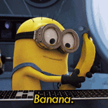 Banana Love GIF - Banana Love Minion GIFs