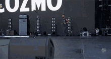run out on the stage mondo cozmo lollapalooza lolla