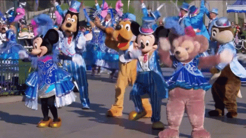 Disneyland Parade GIF - Disneyland Parade Disney GIFs