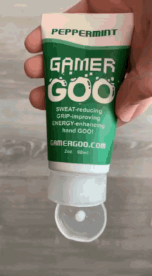 Gamergoo Sweaty Hands GIF - Gamergoo Sweaty Hands Sweaty GIFs