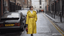 Coat Rainy Day GIF - Coat Rainy Day Fall Fashion GIFs