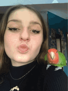 Bird Cute GIF - Bird Cute Selfie GIFs
