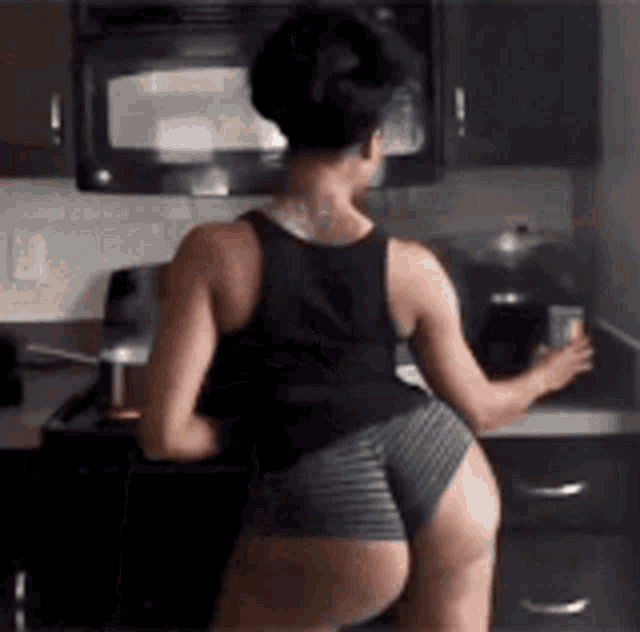 The perfect Bubble Wet Twerk Animated GIF for your conversation. 