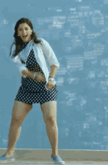 mehreen mehreen kaur pirzada indian actress dancing dance moves