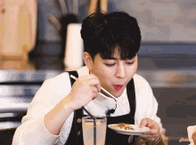 Ikon Yunhyeong Handsome Kpop Yummy Tasty GIF - Ikon Yunhyeong Handsome Kpop Yummy Tasty GIFs