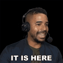 It Is Here Evan Raynr GIF - It Is Here Evan Raynr Raynday Gaming GIFs
