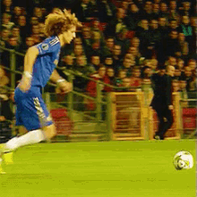 David Luiz GIF - David Luiz Free Kick Football GIFs