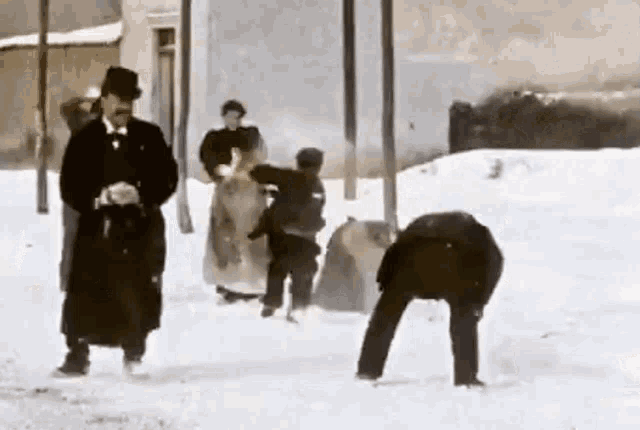 [Image: snowball-fight.gif]