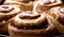 Cinnamon Bun Baking GIF - Cinnamon Bun Baking Hole GIFs