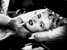 Its Bedtime Marilyn Monroe GIF - Its Bedtime Bed Marilyn Monroe GIFs