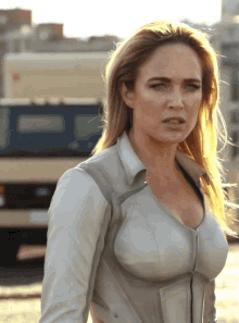 Caity Lotz Sara Lance GIF - Caity Lotz Sara Lance White Canary GIFs