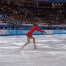 Spinning Team Figure Skating GIF - Spinning Team Figure Skating Yulia Lipnitskaya GIFs