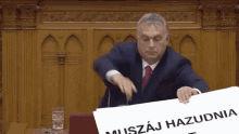Orbán Hadházy GIF - Orbán Hadházy Tábla GIFs